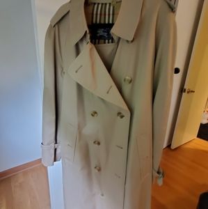 Vintage Burberry Men's Trenchcoat XL